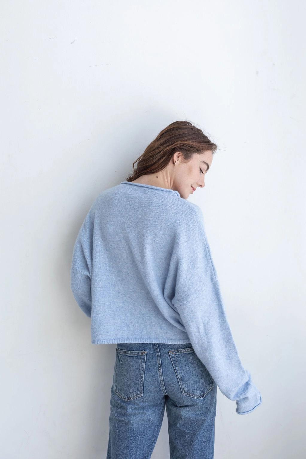 Juni Sweater