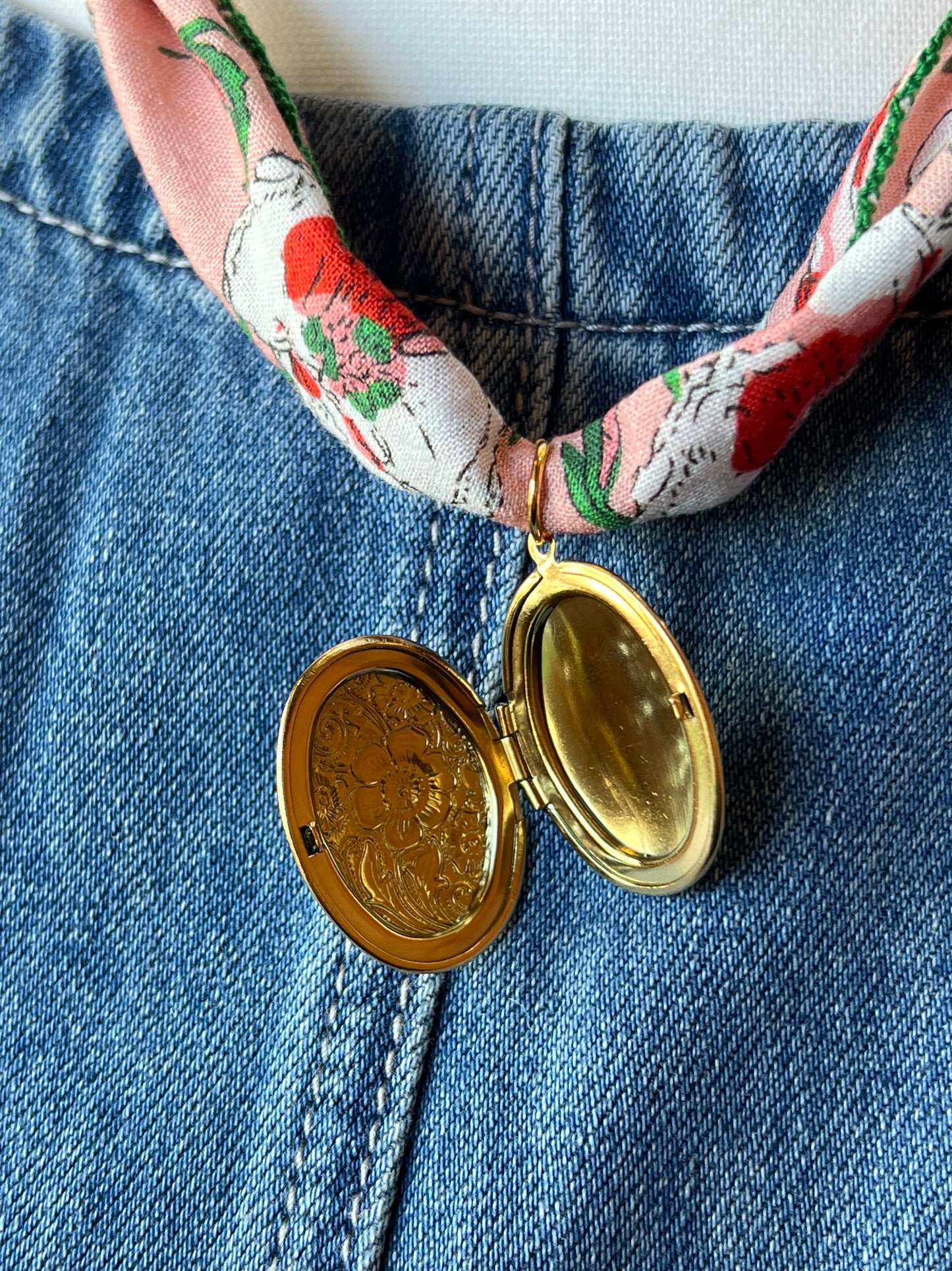 Bandana Locket